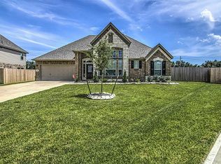12106 Sandstone Cir, Mont Belvieu, TX 77535