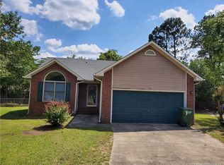 3541 Rittenour Dr, Hope Mills, NC 28348