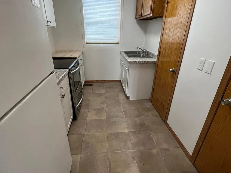 1542 S 29th St #1 — Photo 5