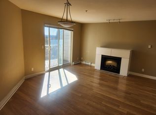 19320 65th Ave #413, Surrey, BC V4N0A3