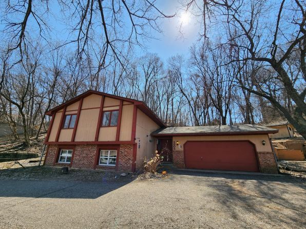 2805 Brookview Dr, Burnsville, MN 55337