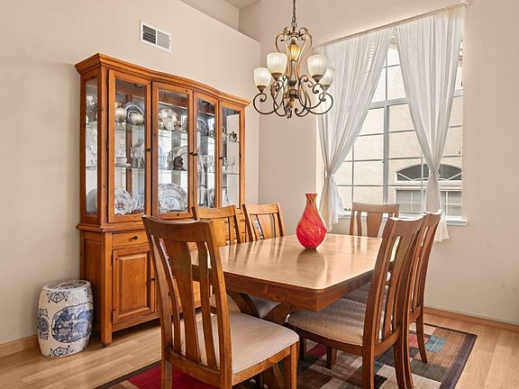 3rd image of 155 Suncrest Way