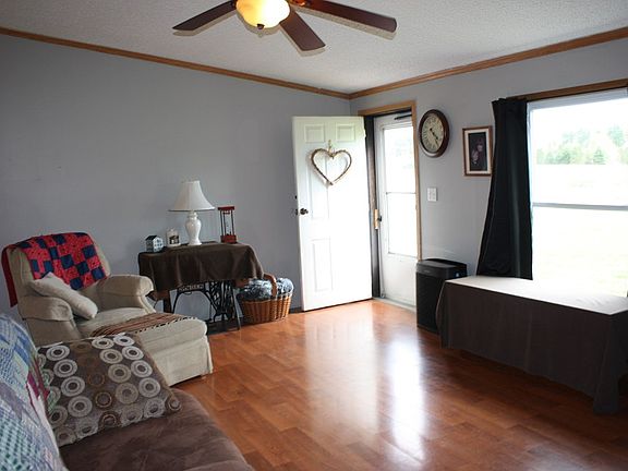 3rd image of 110 County Road 530