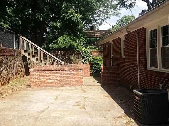 2nd image of 200 Ashley Ave