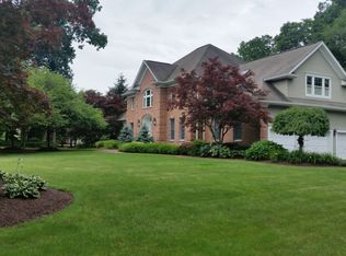 25 Corrigan Way, Old Tappan, NJ 07675