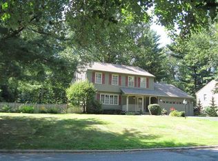 14 Mystic Ln, Saratoga Springs, NY 12866