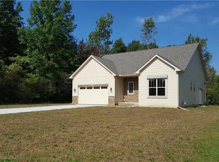 326 Tower Ln, Amherst, OH 44001