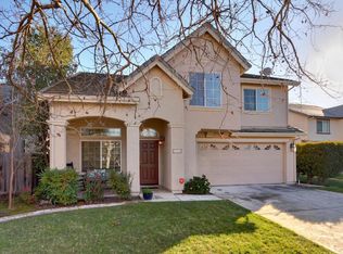 2566 Burnaby Way, Sacramento, CA 95833