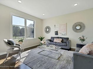 1581 Kris Ct, Toms River, NJ 08755