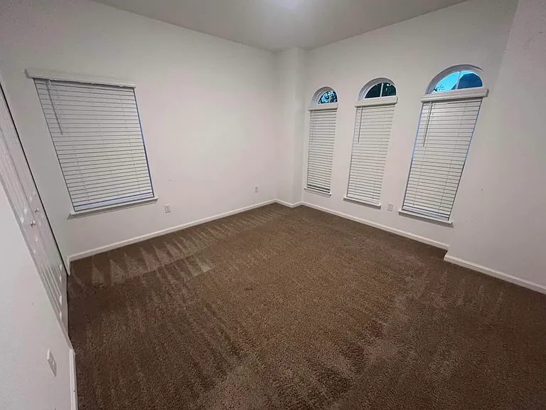 390 Cheeota Ct — Photo 10