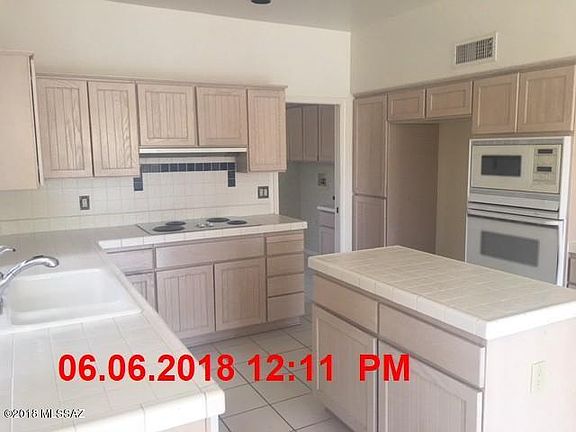 2nd image of 38305 S Rolling Hills Dr