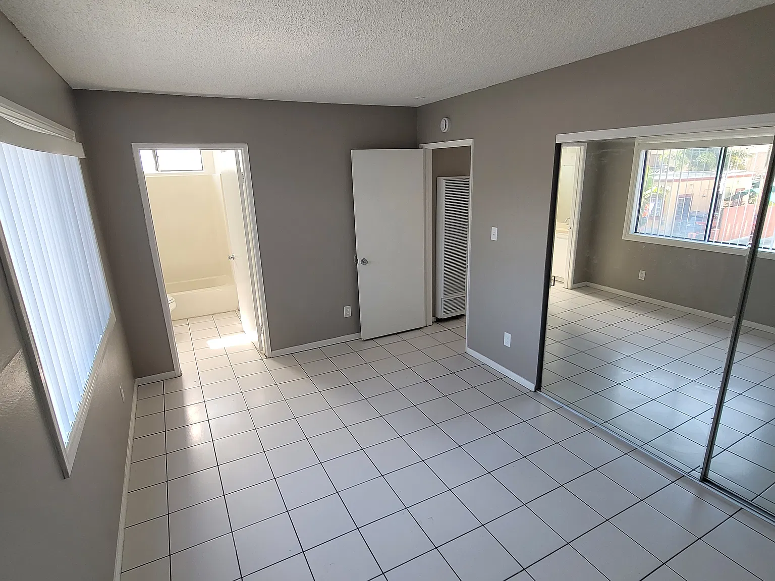 1 bed, 562 sqft, $1,950 — Photo 4