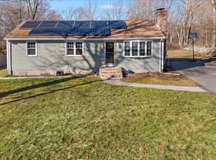 63 Hebb St, Somerset, MA 02725