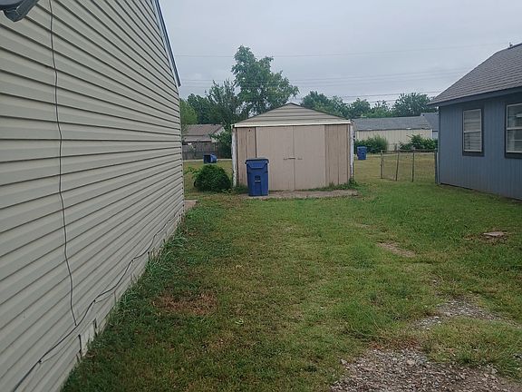 5th image of 1021 S 10th St