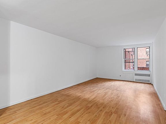 3rd image of 3510 150th St APT 1K