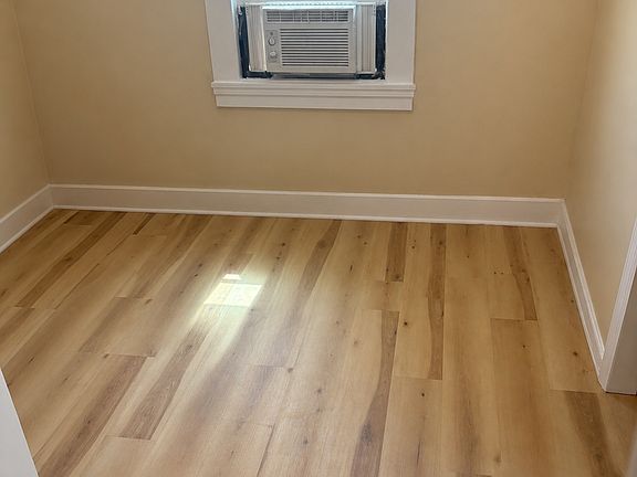 2nd image of 490 Cary Ave #1