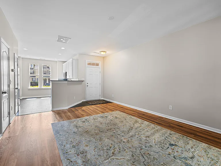 120 Point Comfort Ln — Photo 16