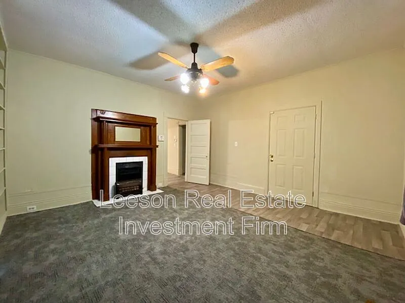Building Photo - 533 Merrick St #A