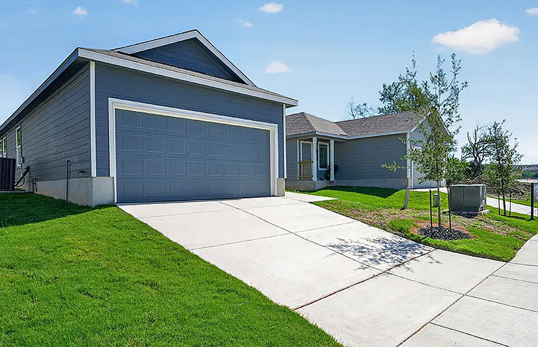 Sienna at Applewood Grove Rental Homes — Photo 16