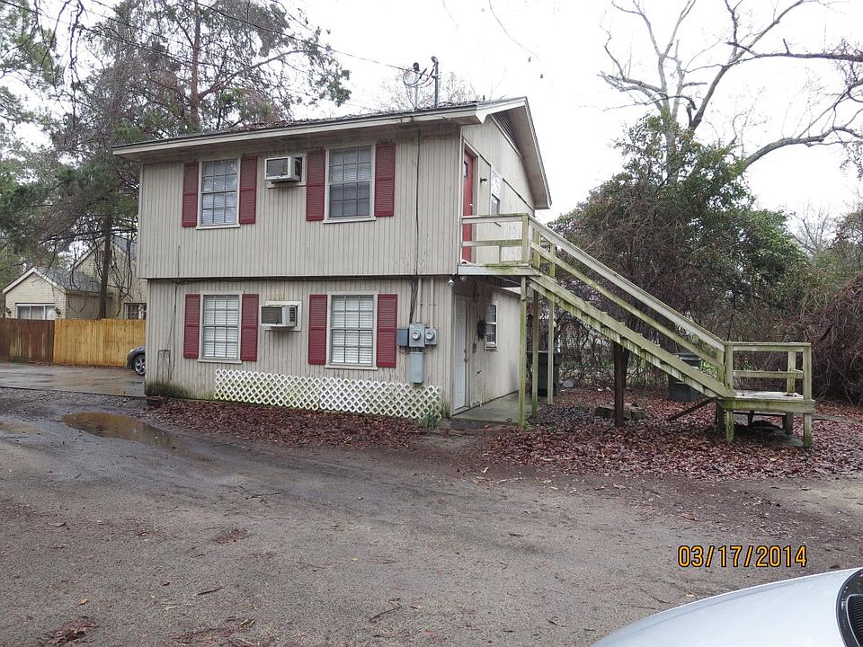 1st image of 360 Savannah Ave #A