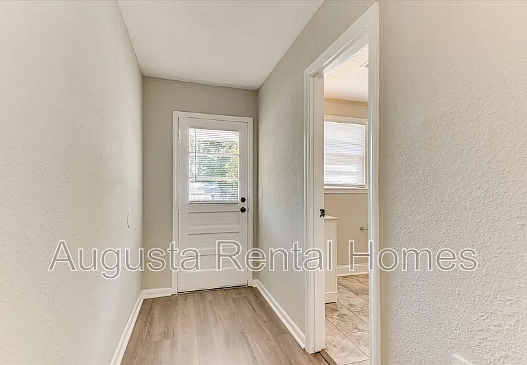 3210 York Dr — Photo 24