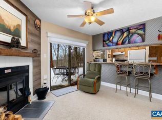 2222 Tanners Rdg #2222, Roseland, VA 22967