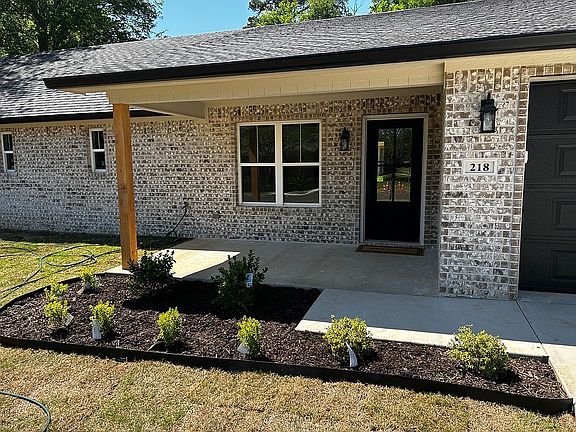 3rd image of 218 McKinley Ln