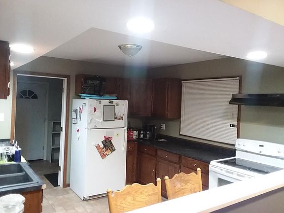 4th image of 1414 Bud Ave