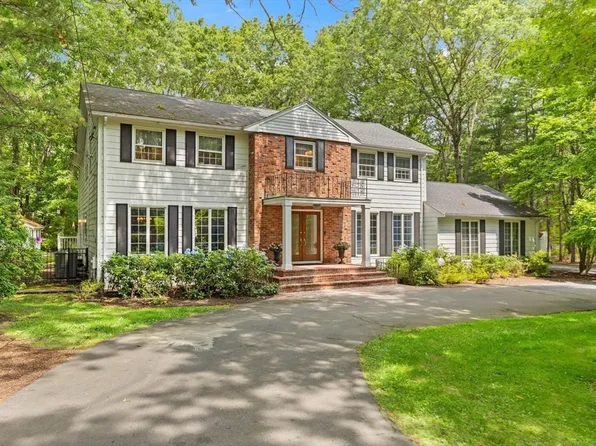 1 Partridge Hl, Sharon, MA 02067
