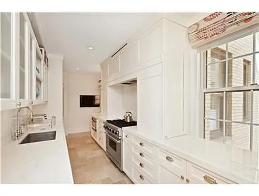 Rented by Douglas Elliman | media 60