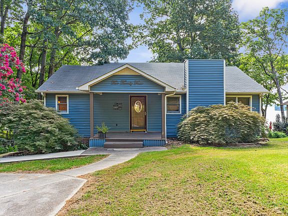 4th image of 224 Lakeview Dr