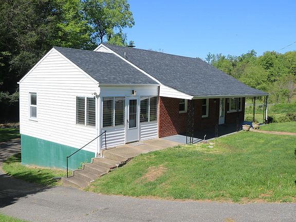 2nd image of 233 Mays St