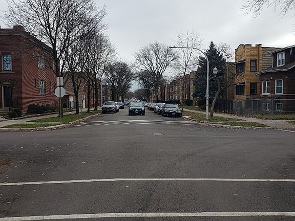 4th image of 5401 W Potomac Ave