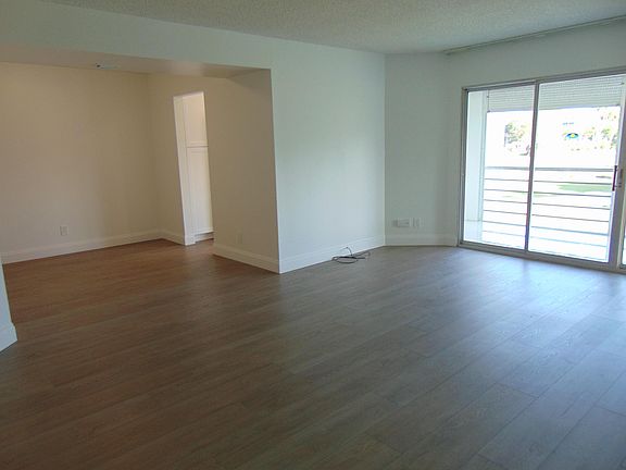 5th image of 3595 Birdie Dr APT 304