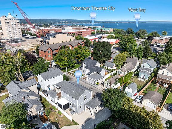 4th image of 219 Boardman Ave