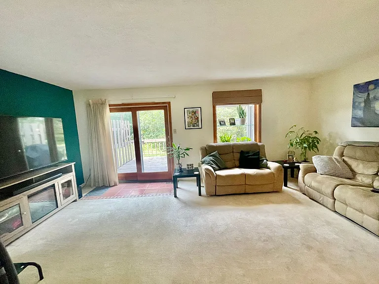 425 Parkridge Ln — Photo 11