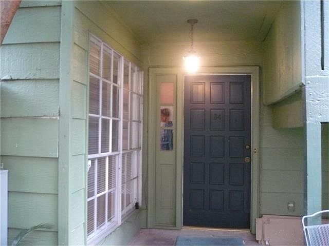 1st image of 34 Heritage Ln #34