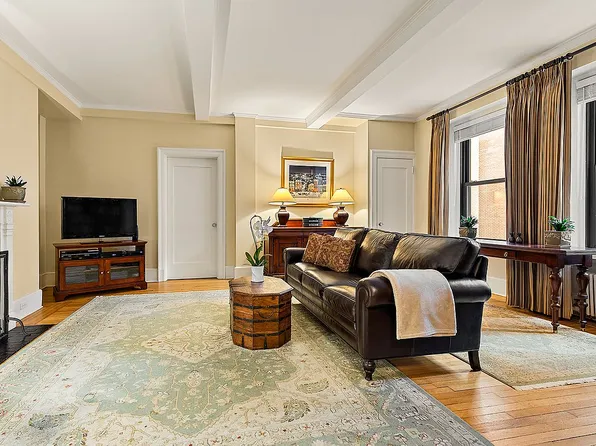 212 E 48th St APT 6B, New York, NY 10017