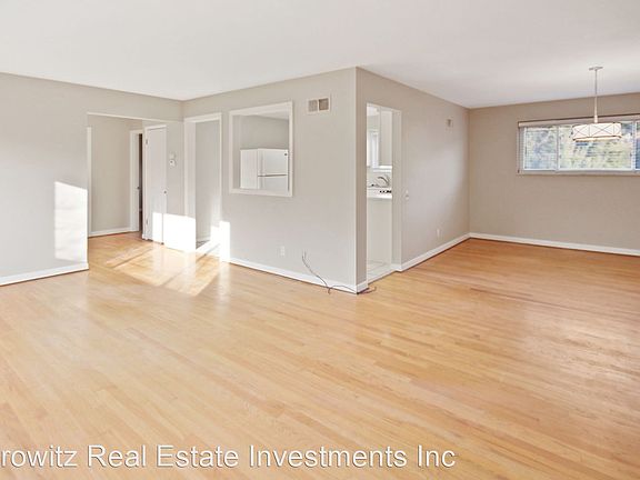 3rd image of 8417 Winzenburg Dr
