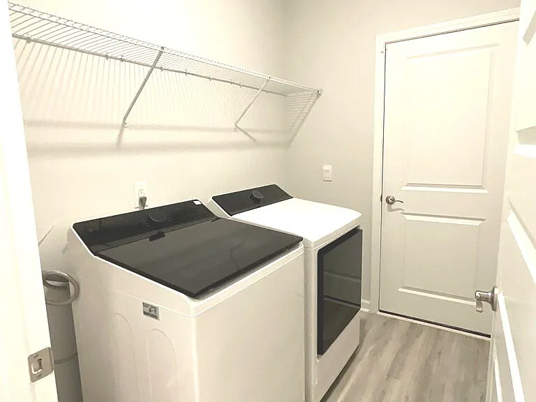 206 Holloway Hl — Photo 22