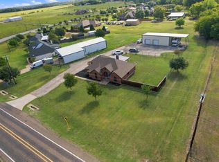 1206 W Fm 813, Palmer, TX 75152