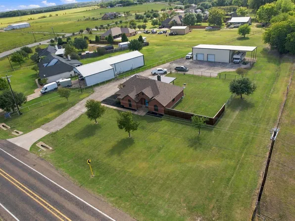 1206 W Fm 813, Palmer, TX 75152
