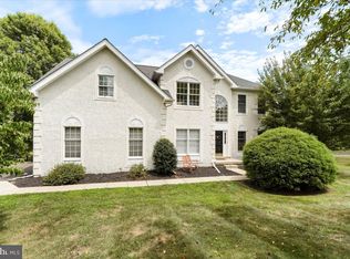 3 Anvil Ct, Glen Mills, PA 19342