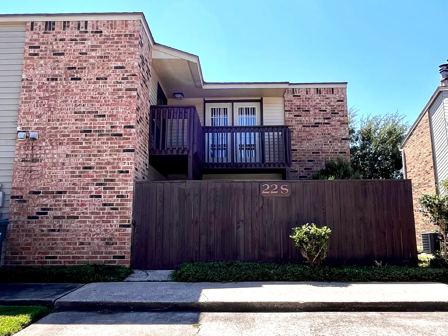 2 bed, 1.5 bath, $1,195 — Photo 1