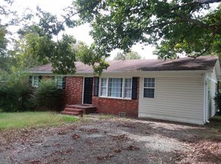 917 Clark St, Wingate, NC 28174