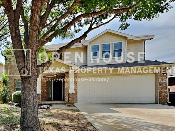 2839 Park Place Dr, Grand Prairie, TX 75052