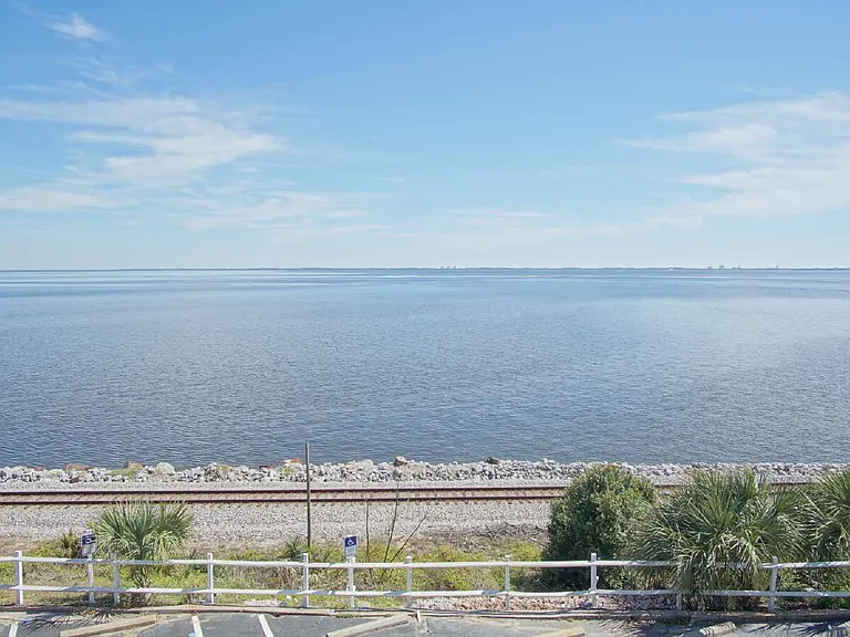 600 Scenic Highway 101 — Photo 19