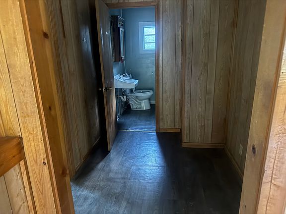 4th image of 11 Branch St #4