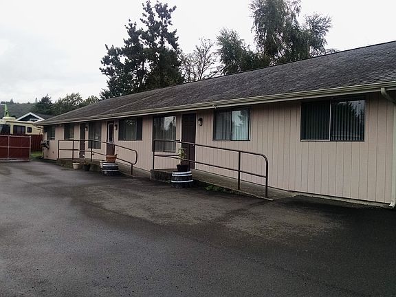 2nd image of 1301 E Cedar Ave APT 1