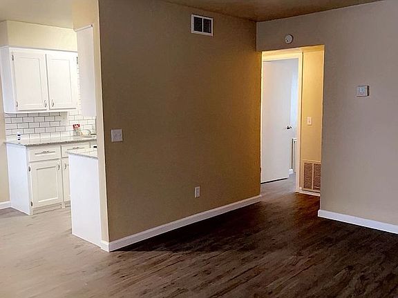 5th image of 1100 SW 58th St